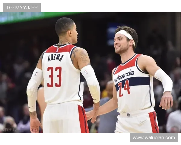 杜兰特三双助火箭三杀灰熊 小贾奇兵爆发31分 杜兰特三双助火箭三杀灰熊 小贾奇兵爆发31分